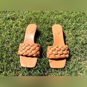 Shoedazzle Knitted Heels